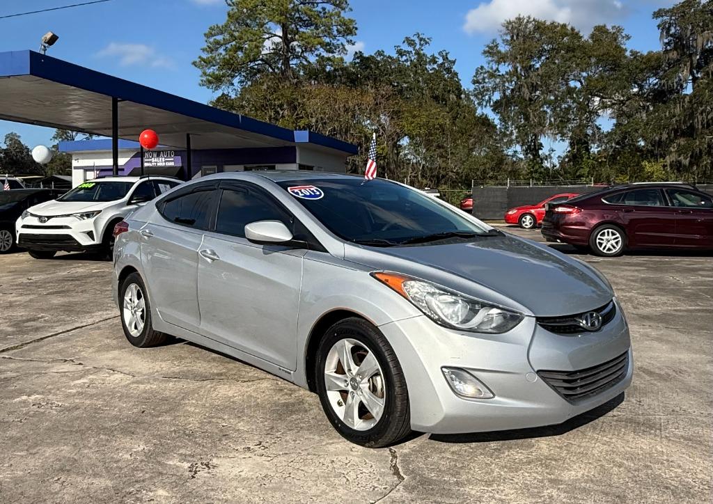 2013 Hyundai Elantra GLS's photo